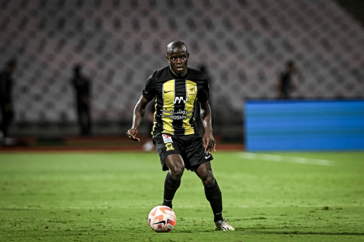 必一运动官方app-德天空:坎特已接受费内巴切提出的降薪要求,以促成这笔交易