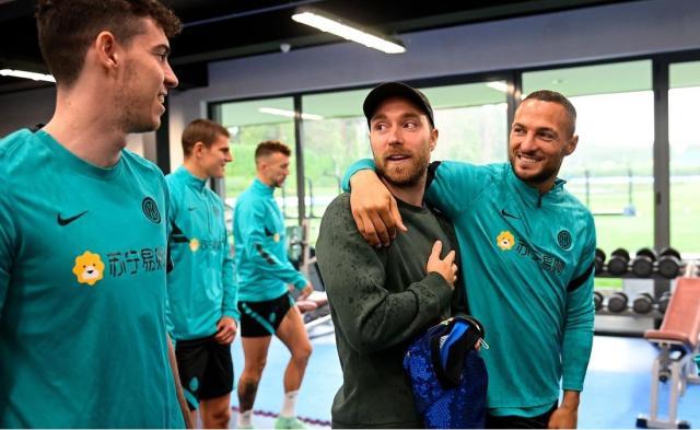 1639708000816040595.jpg 3272313-66963528-2560-1440.jpg